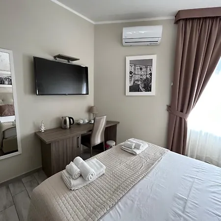 Centrale N 74 3* 那不勒斯