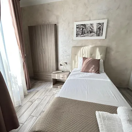 Centrale N 74 住宿加早餐酒店 3*